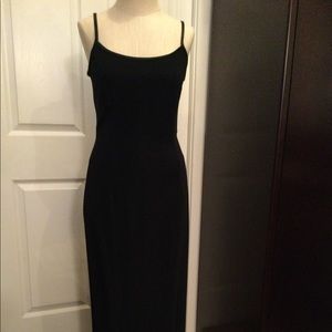 SCOTT MCCLINTOCK Elegant Fitted-Spaghetti Strap-Long Dress-Netting-Laced Back